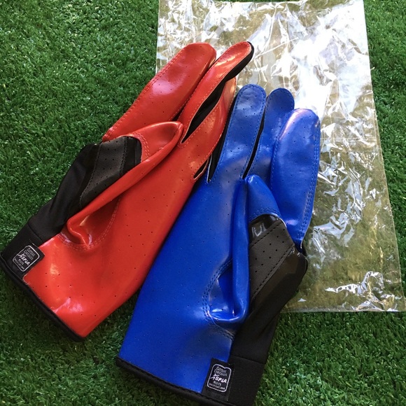 NEW CUTTERS REV PRO 3.0 WR FOOTBALL GLOVES XL BLACK w/ RED & ROYAL C-TACK PALMS - Picture 4 of 6